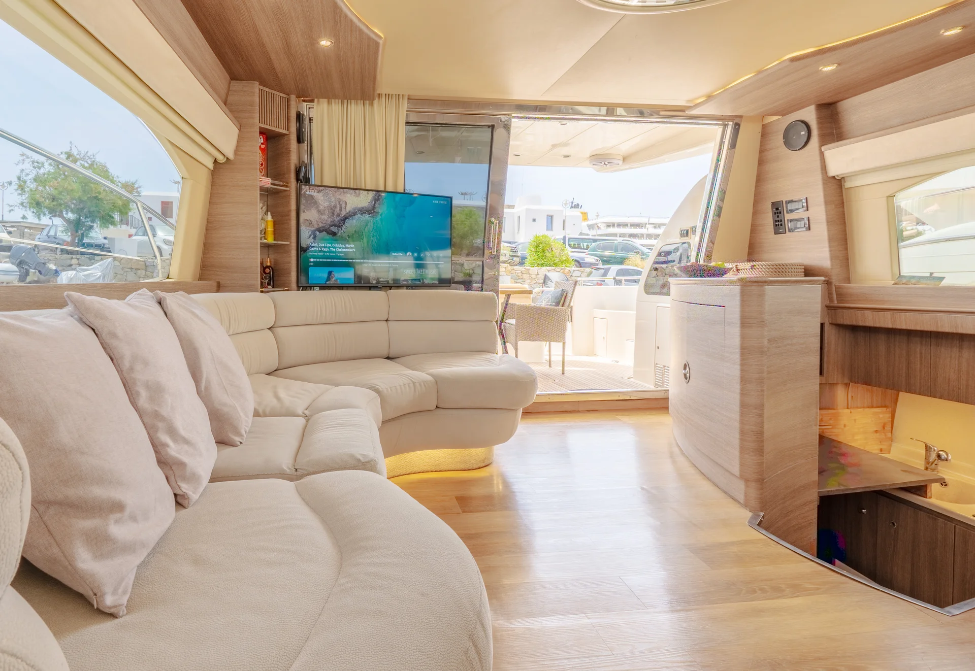 Yacht 6302288200000105042